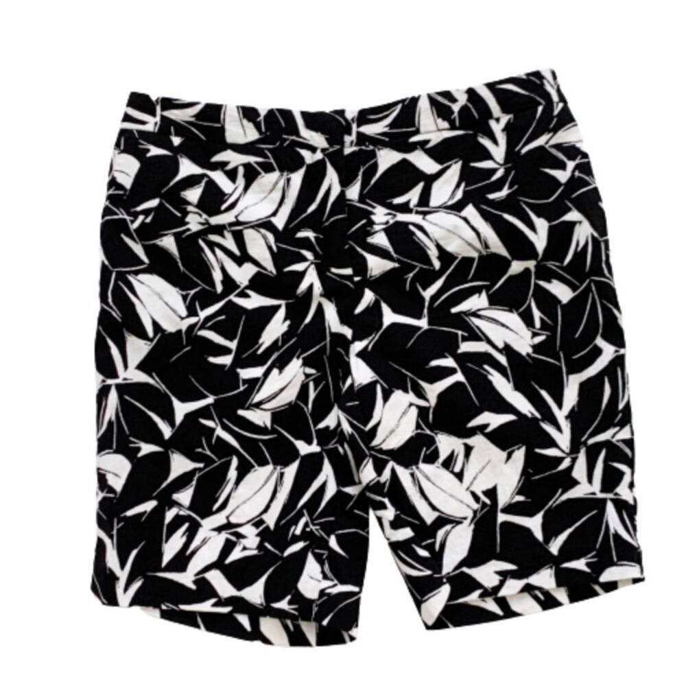 Mario Serrano Italy Shorts Bermuda Black & White Leaf Print Flat Front Size 4